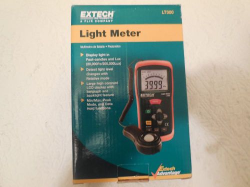 EXTECH    Light Meter