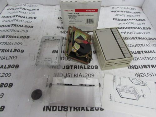 HONEYWELL HEAVY DUTY HEAT/COOL THERMOSTAT MODEL T6015A1016 , NEW IN BOX