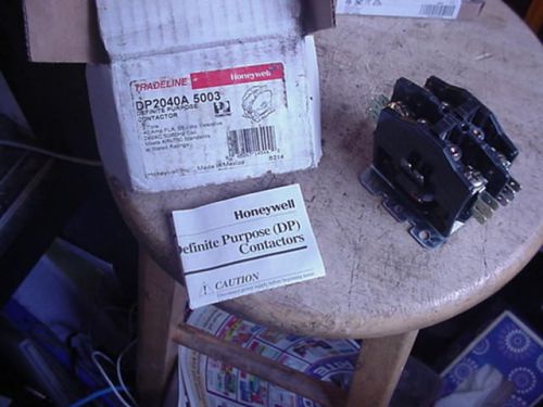 Honeywell DP2040A5003 Definite Purpose Contactor 2 Pole 40 Amp - New Old Stock