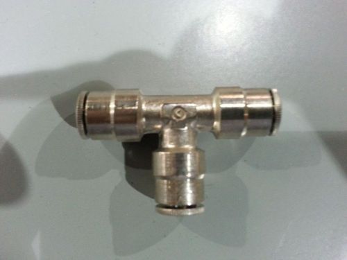 Fitting, 1/4&#034; Push to Connect Tee, plated, Package of 10