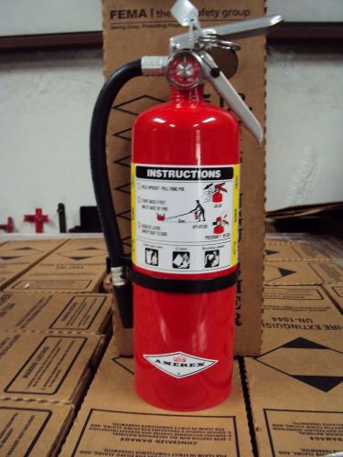 New 2014 &#034;amerex&#034; 5-lb abc fire extinguisher with vehicle/marine bracket &amp; sign for sale