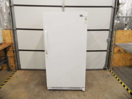 Frigidaire Refrigerator FRU17B2JW19