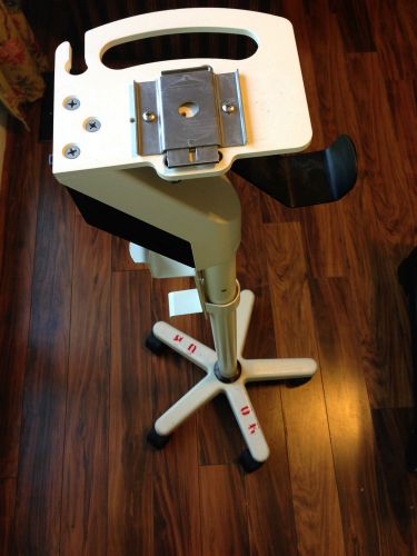 WELCH ALLYN 48850 MOBILE STAND FOR EXAM LIGHT III **STAND ONLY**