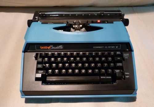 BROTHER Cassette Correct-O-Riter Electric Typewriter  Model 4712 L w/case &amp; cord