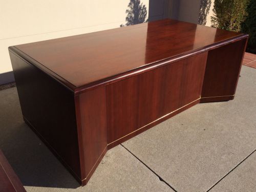 EXECUTIVE DESK (4 PIECE SET) -BY OFS-  HIGH-END QUALITY