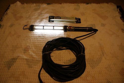 Explosion Proof fluorescent Light with 73&#039; cord- 12&#034; - 8 watt  Extra Bulb Includ