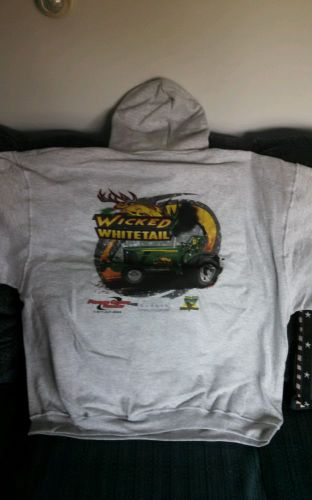 new without tags Wicked Whitetail John Deere tractor pulling sweatshirt