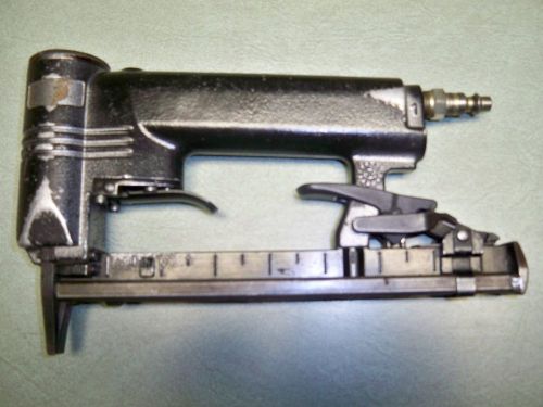 Senco SFW10 Air Staple Gun