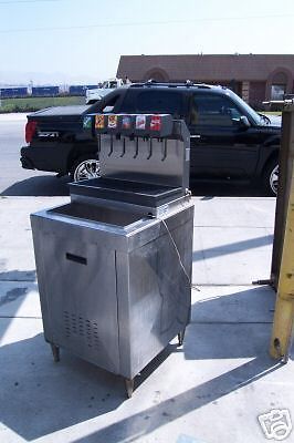SODA DISPENSER WITH A BUILT IN ICE BIN, COMPLETE,NICE READY, 900 ITEMS ON E BAY