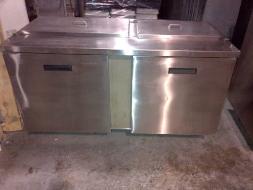 Randell Salad Top Refridgerator Model 9601-7M 2-Door W/ 2 Condiment Compartments