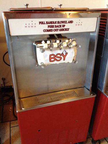 Taylor 754 soft serve frozen yogurt/ice cream machine, fully working, 3ph water for sale