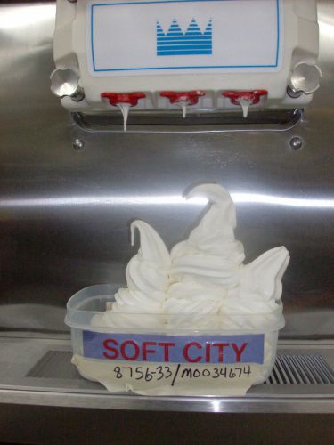 Taylor ice cream machine high volume 8756-33 water cooled 3 ph 2010 soft serve for sale