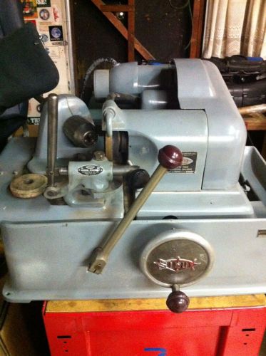Sioux valve grinding machine 622N With Dressing Attachment 617 622