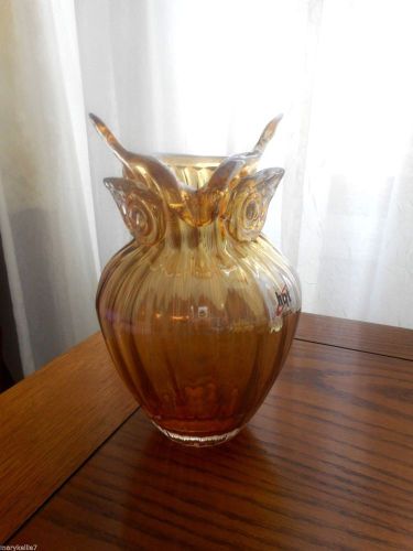 9&#034; TALL AMBER GLASS OWL VASE 18&#034; AROUND AT ITS CENTER WEIGHT 3 LBS.