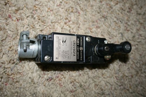 GENERAL ELECTRIC  LIMIT SWITCH 1NO/1NC 600VAC (CR215GFA and CR215GH12)