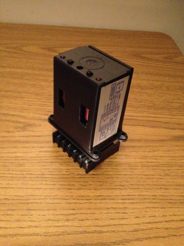 TRI-TRONICS PRORAMMABLE CONTROL RELAY/ SD120PC COSTOM CONNECTOR