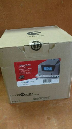 Pyramid 3500 Time Clock / Payroll Recorder with time cards &amp; keys