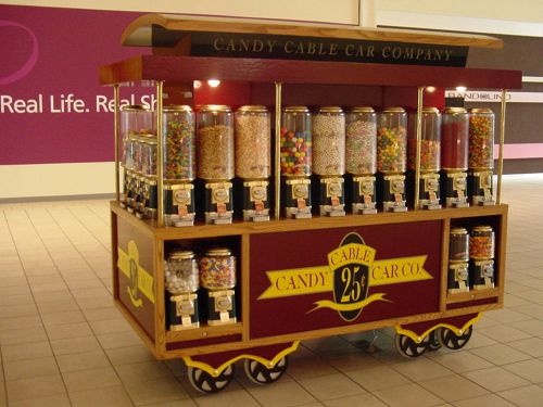 Mall cart kiosk- candy vending business - great cash income - beaver machines for sale