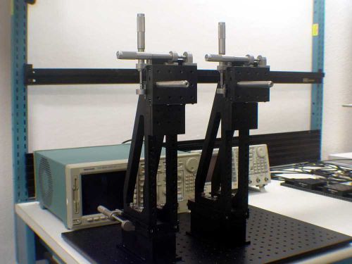 Newport 443 433 XYZ Linear Stage + Thorlabs VB01 Brackets + (6) SM50 Micrometers