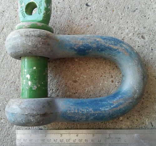 Holland wll 13.5t x 1-3/8&#034; screw pin shackle clevis. hardly used for sale