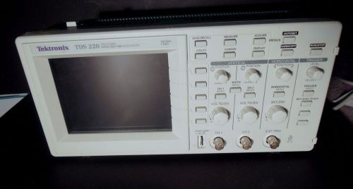 Tektronix TDS220 Oscilloscope, 100MHZ, 2GS/s, 2ch