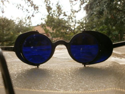 VINTAGE USSR STEAMPUNK BLUE GLASS WELDING GOGGLES, MASK, SPECTACLES