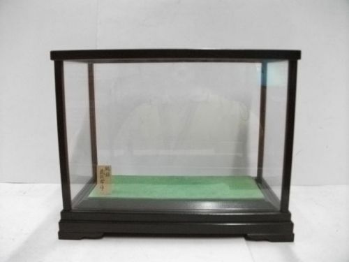 The glass case(Display Cases)of TAKEHIKO of the wooden frame. Japanese Antique.