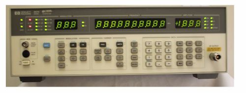 Agilent / hp 8657b synthesized signal generator 100 khz to 1040  + opt h02 for sale