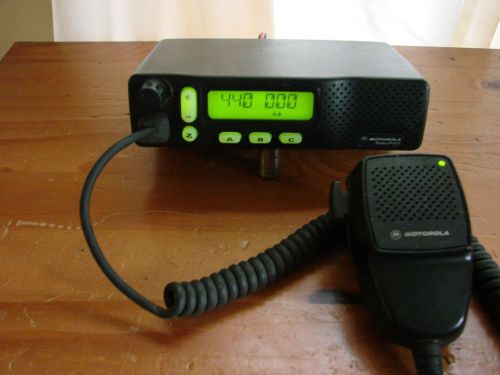 MOTOROLA M1225 UHF 440 - 474 MHZ  50 WATTS   WITH PROGRAMMING