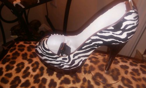 Zebra Print black and white lady shoe Scotch tape dispenser