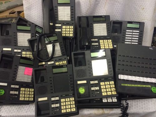LOT of 17 -550.4400 Inter-Tel Axxess Telephone Sets W/ Handset. Plus More