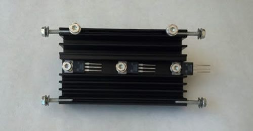 Heat Sink, Black Anodized, Mounts 3 Ea TO-220 Pkgs, 2.2 x 3.65 x 1.02, 6-32 Taps