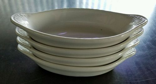 Lot of 4 Diversified Ceramics DC627-W White 8 Oz. Welsh Rarebit Dish
