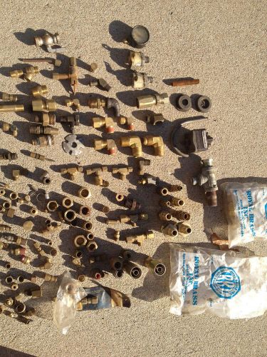 BULK LOT BRASS FITTINGS &amp; FEW AIR FITTINGS T&#039;s, ELBOWS, ETC 50 PLUS PIECES 5LBS