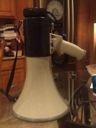 bullhorn megaphone