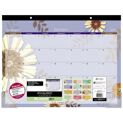 AT-A-GLANCE Desk Pad Calendar 2017 Monthly 21-3/4 x 17&#034; Paper Flowers (5035-17)