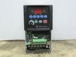 Allen-Bradley PowerFlex 40 22B-D4P0N104 A/C Drive 2HP 1.5kW 4.0A 3PH 480V SER A