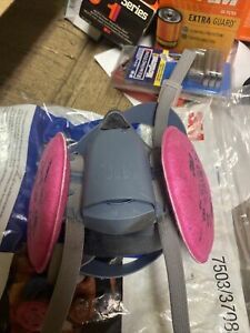 3M 37083 Large Half Facepiece Reusable Respirator - Case of 10