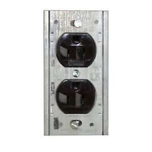 LUTRON LURS-15 LUMEA BROWN NEMA 5-15R 125V 15AMP 2-POLE 3-WIRE DUPLEX RECEPTACLE