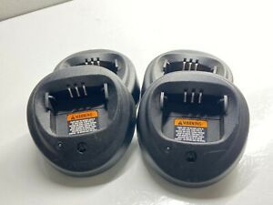 LOT OF 4 - MOTOROLA WPLN4137AR DESKTOP RAPID CHARGER NO AC ADAPTER @AR702