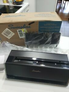 Swingline Commercial Electric 3-Hole Punch - Model 535 - 28-Sheet Capacity