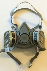 3M 6300 Half Facepiece Respirator, Large (with 2 3m6100 filters)
