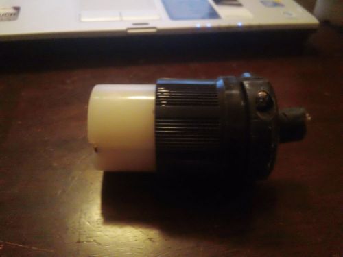 cooper  20a  125v a lot of 6 twist lock