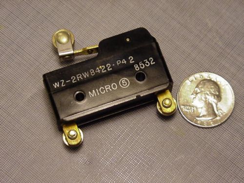 Micro switch model wz-2rw8422-p42 roller switch 125,250,480 vac new! for sale