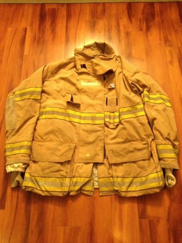 Firefighter Turnout / Bunker Gear Coat Globe G-Extreme Size 56-C X 35-L 2005&#039;