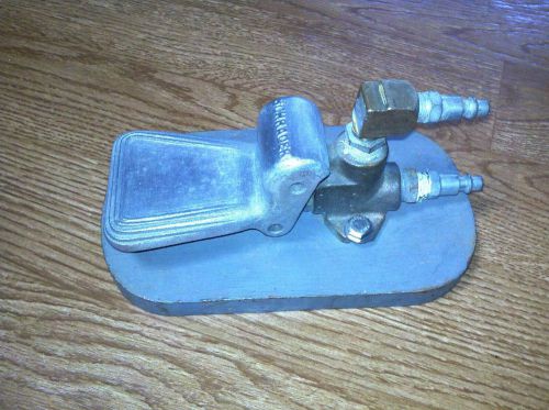 Schrader Bellow Pneumatic Foot Valve 2 Way with Steel Base * FREE SHIPPING *