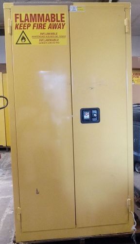 Jamco bv1 da 55 gal drum flammable safety cabinet scratch&amp;dent includes rollers for sale