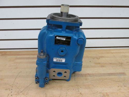 Eaton vickers hydraulic piston pump, p/n: pvh74qpc-rf-1s-10-cm7-31 ~new~surplus~ for sale