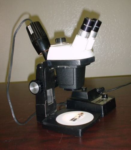 Bausch &amp; Lomb ZOOM 4 MICROSCOPE ON &#034;A&#034; STAND WITH NICHOLAS ILLUMINATOR