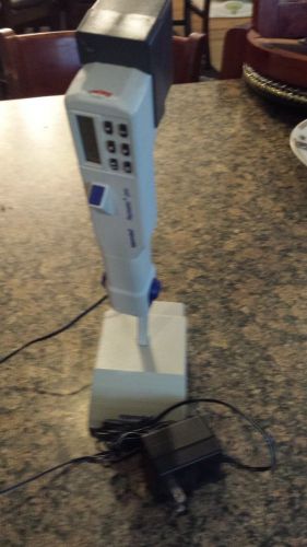 Eppendorf Repeater Pro Electronic Pipettor with Charger
